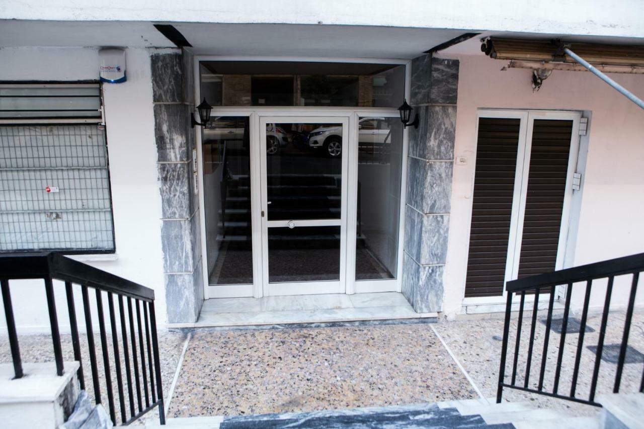 Best House, Anakreontos, Perivolaki, Nikaia, P... Piraeus Buitenkant foto